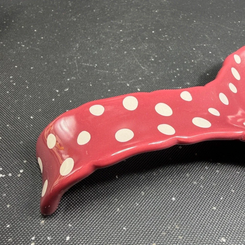 The Pioneer Woman Burgundy Polka Dot Ceramic Spoon Rest Scalloped Edge Stoneware